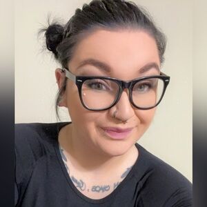 Meet your Posher, Shawkaree
